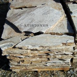 Laisvų gamtinių formų skaldytas akmuo gneisas CS1